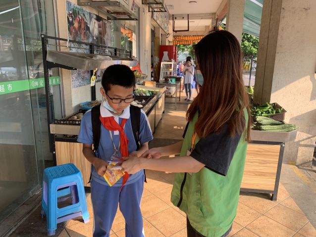 三鄉(xiāng)鎮(zhèn)開展“守護(hù)校園安全，護(hù)學(xué)禁毒兩不誤”宣傳活動三鄉(xiāng)鎮(zhèn)開展“守護(hù)校園安全，護(hù)學(xué)禁毒兩不誤”宣傳活動