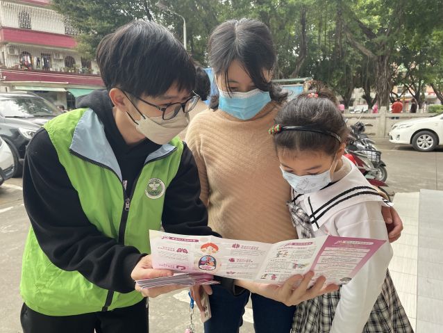 三鄉(xiāng)鎮(zhèn)開(kāi)展“普及禁毒知識(shí)，共享健康人生”宣傳活動(dòng)圖片2.JPG