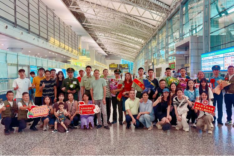 中山多鎮(zhèn)街備好暖心大禮包，送給最可愛的人